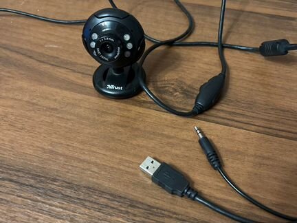 Веб-камера Trust