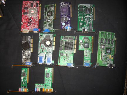 GeForce2 MX400, ATI Rage, NVidia, S3 Trio