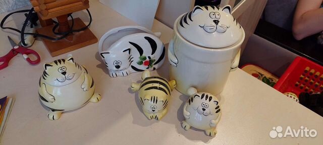 Посуда с кошками