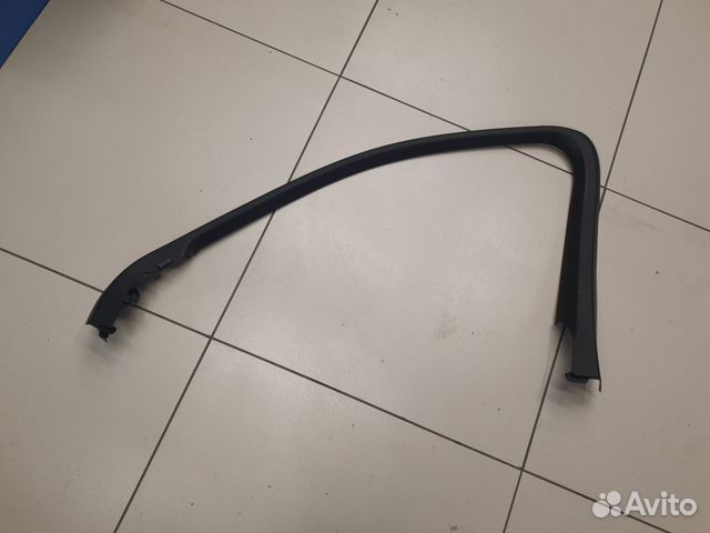 Обшивка рамки двери передней правой Mercedes GLC-k