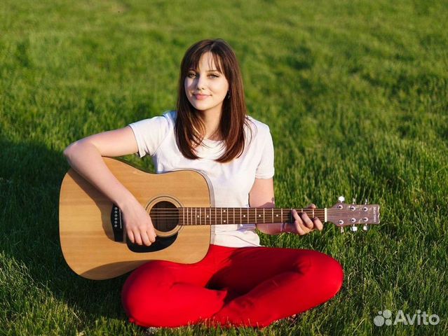 Уроки гитары и укулеле/выезд на дом