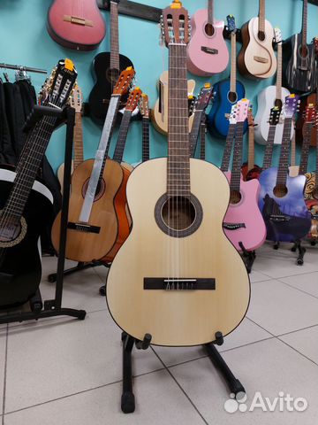 Гитара. Cort лучший выбор для музыкальной школы