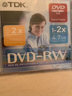 Диски чистые DWD RW и DWD R 12 шт