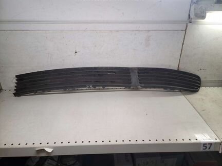 Решётка в бампер левая VW Passat B5 1997-2001