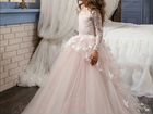 Потрясающее платье для маленькой принцессы