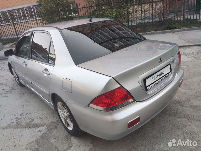 Mitsubishi Lancer 1.6 AT, 2004, битый, 175 000 км