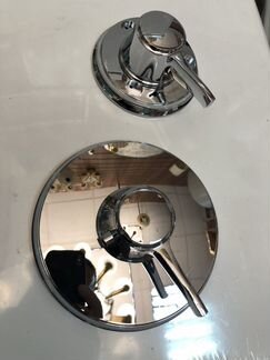 Смеситель Hansgrohe Classic 15754000 термостатичес