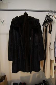 Норковая шуба темно-коричневая