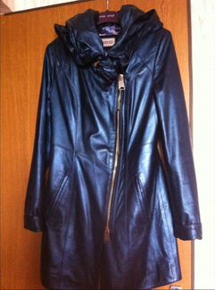 Новый кожаный плащ 38/пальто/куртка