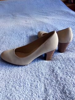 Туфли светлые / бежевые размер 37,5