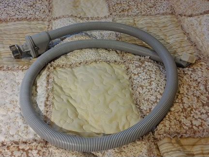 Шланг заливной с защитой от протечек