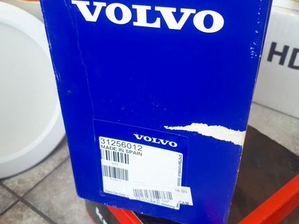 Пыльник 31256012 volvo