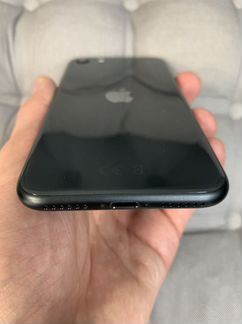 iPhone SE 2020 64 gb