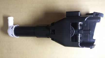 Форсунка омывателя фар левая Рав 4 05-08