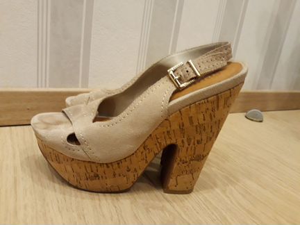 Босоножки на платформе Schutz размер 38