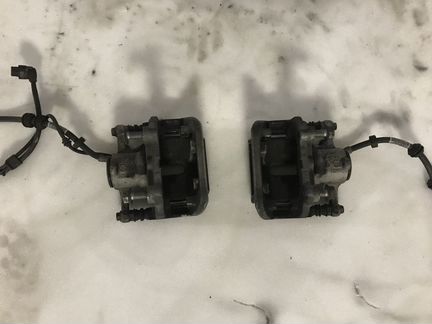 Суппорт тормозной на Mercedes-Benz GLE W166 2018г