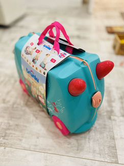 Новый чемодан trunki Flora