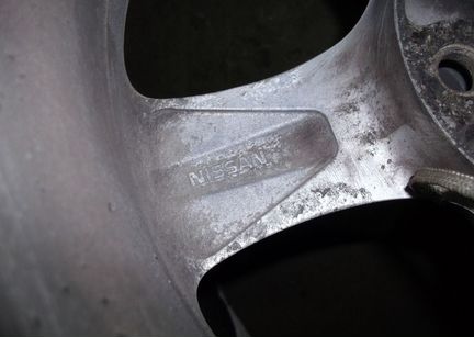Диски литые r16 Nissan оригинал резина лысая