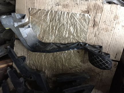 Педальный узел 8D1721117D для МКПП Audi A4 B5
