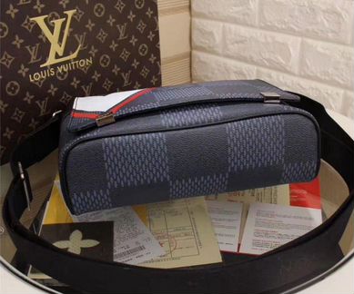 Новая сумка Louis Vuitton District