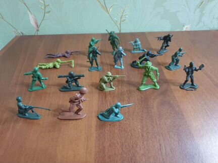 Коллекция азиатских реплик солдатиков