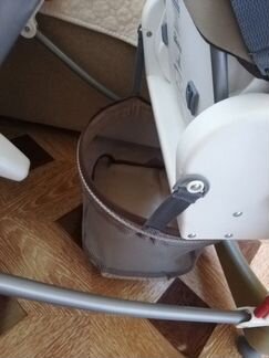 Стул и стол для кормления