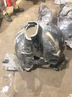 Подкрылок передний левый Mercedes-Benz C-Class