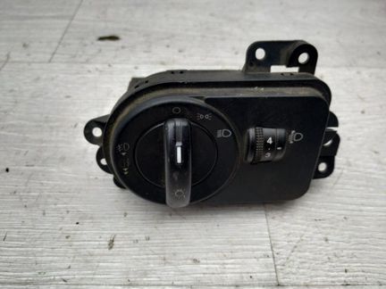 Блок управления светом Ford Fiesta MK5 fxjb 2005