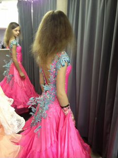 Платье для бальных танцев