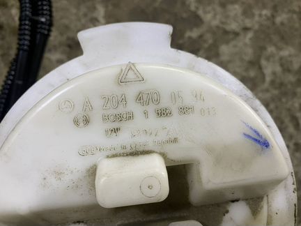 Насос топливный Мерседес A2044700594