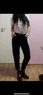 Джинсы zara чёрные mom fit 34.р