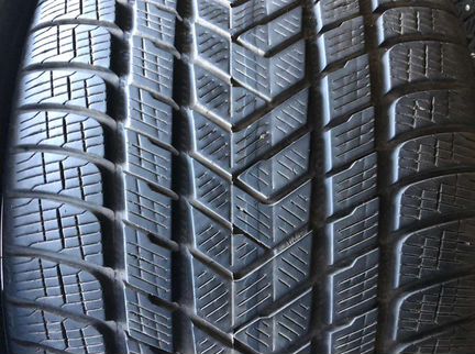 315/30/22 Pirelli Scorpion winter