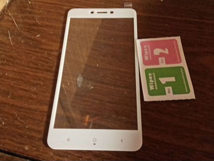 Защитное стекло на телефон Xaomi Redmi 4x
