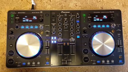 Pioneer XDJ-R1
