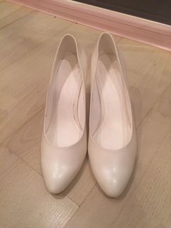 Белые туфли на свадьбу 39р