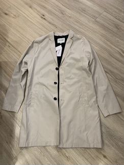 Новый ультрамодный плащ - тренч guess