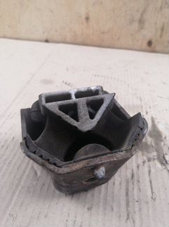 Подушка двигателя Mercedes-Benz Vito W639 OM646