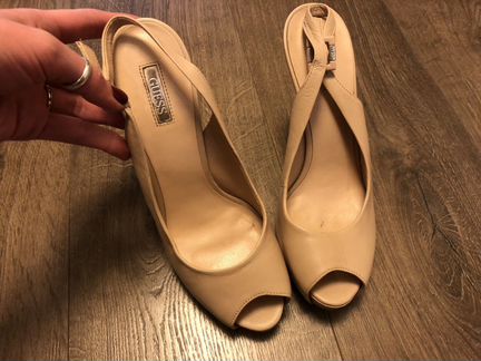 Босоножки Guess 39р