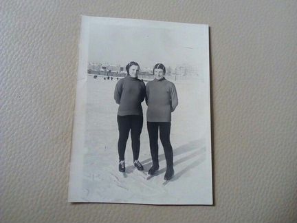 Фото «Конькобежцы» 1954 год СССР