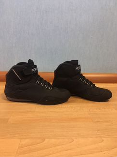 Alpinestars, Shoei, Sena, Shima, Honda CBR