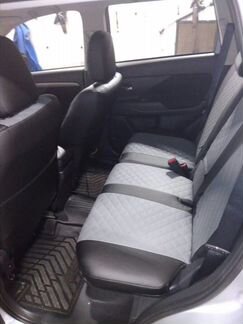 Модельные чехлы Мицубиси Аутлендер из экокожи