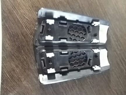 Накладка на среднюю стойку для audi A8