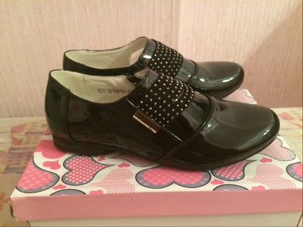 Новые туфли для девочки 33 размер