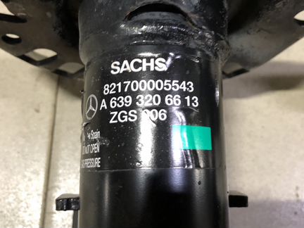 Амортизатор передний Mercedes Vito W639 Viano W639