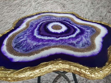 Журнальный столик