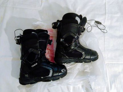 Черные сноубордические ботинки с BOA размер 36-37