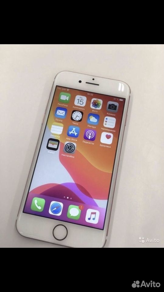 Телефон iPhone