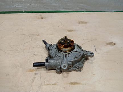 Вакуумный насос на Mercedes Benz M272