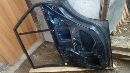 Дверь Мицубиси Галант 8 еа Galant EA задняя правая