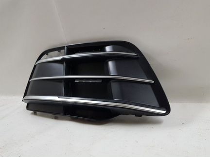 Заглушка бампера передняя правая Audi Q5 2